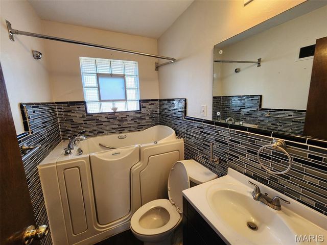 9204 Kit Drive, Affton, MO 63123