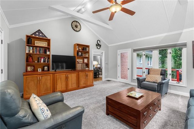 657 Cole Drive SW, Lilburn, GA 30047
