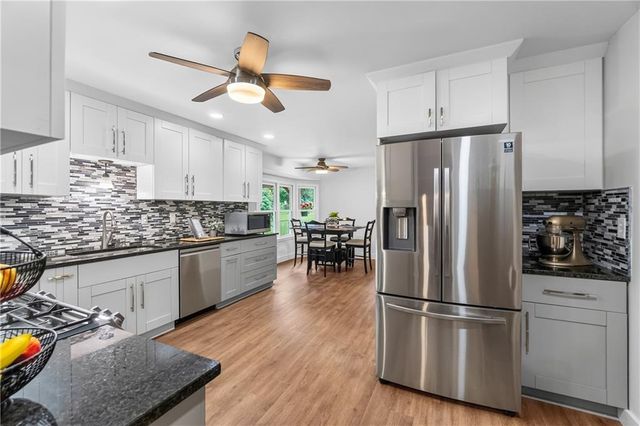 657 Cole Drive SW, Lilburn, GA 30047