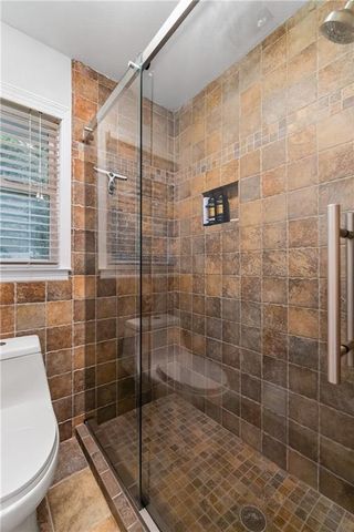 657 Cole Drive SW, Lilburn, GA 30047
