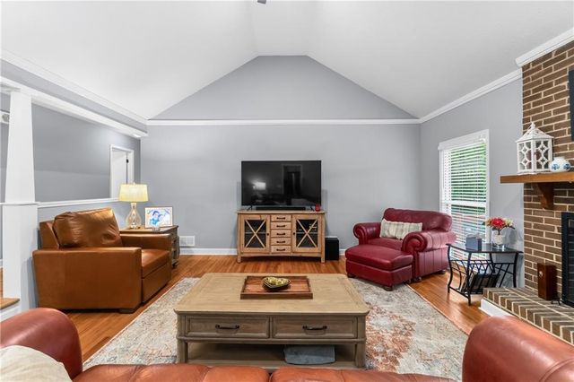 657 Cole Drive SW, Lilburn, GA 30047