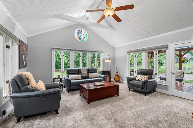 657 Cole Drive SW, Lilburn, GA 30047
