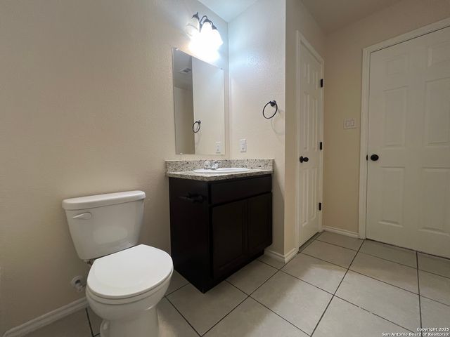 8705 Pensive Dr., Converse, TX 78109