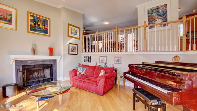 39 Royal Road, Freehold, NJ 07728