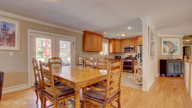 39 Royal Road, Freehold, NJ 07728