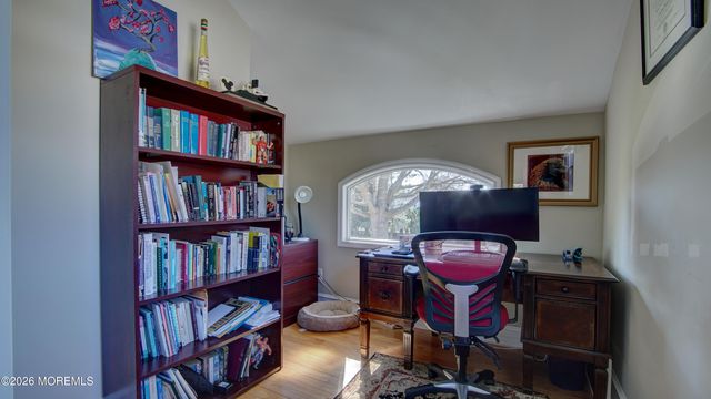 39 Royal Road, Freehold, NJ 07728