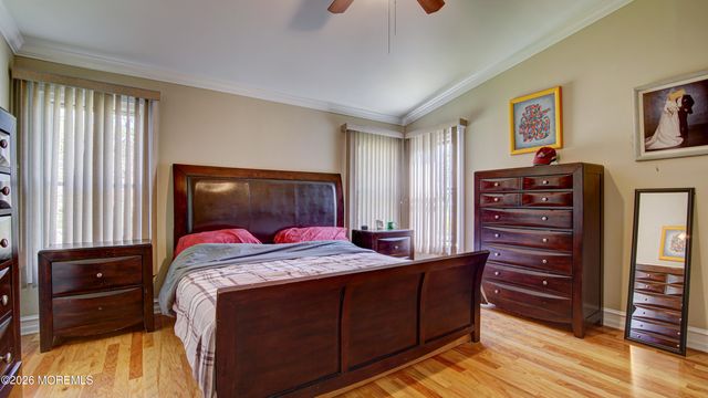 39 Royal Road, Freehold, NJ 07728