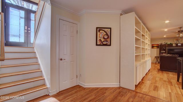 39 Royal Road, Freehold, NJ 07728