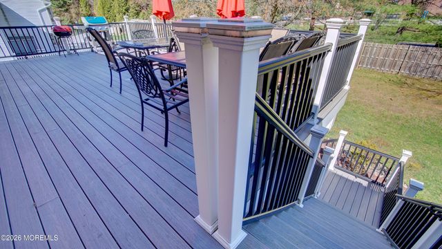 39 Royal Road, Freehold, NJ 07728