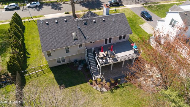 39 Royal Road, Freehold, NJ 07728