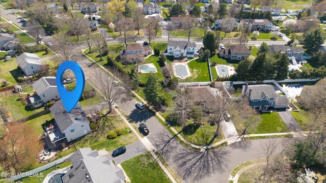 39 Royal Road, Freehold, NJ 07728