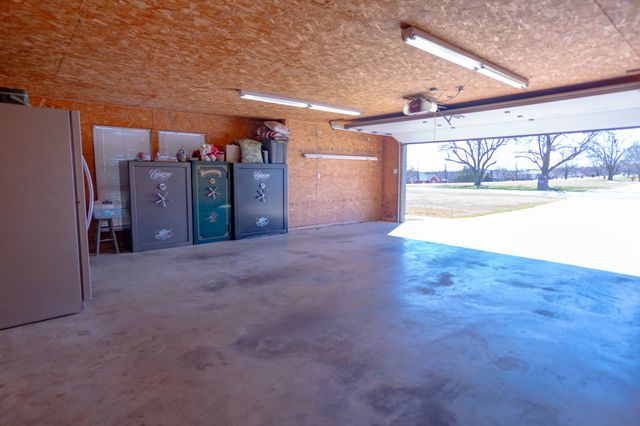 733 Ridgeview Drive, Sherman, TX 75090