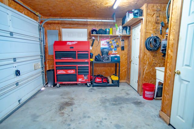 733 Ridgeview Drive, Sherman, TX 75090