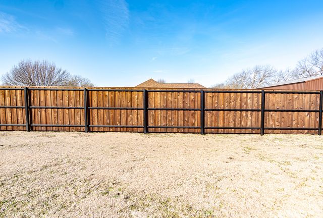 733 Ridgeview Drive, Sherman, TX 75090