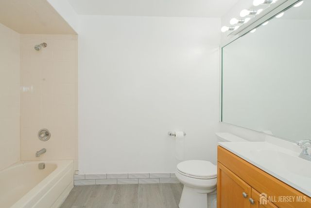 402 Hidden village Drive, Perth Amboy, NJ 08862