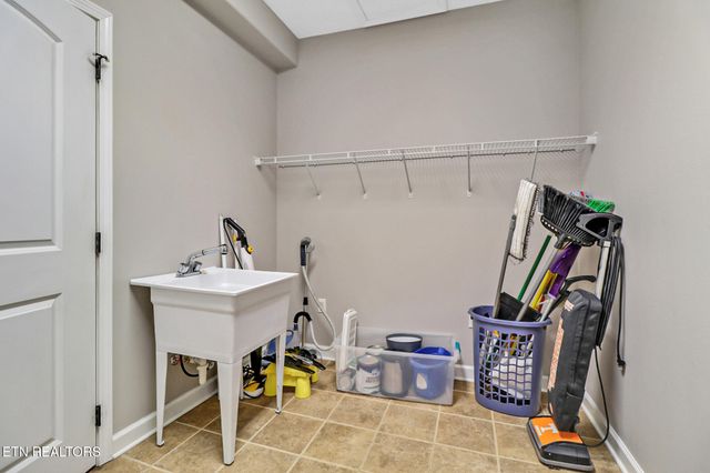 5424 Wilder Road Rd, Grimsley, TN 38565