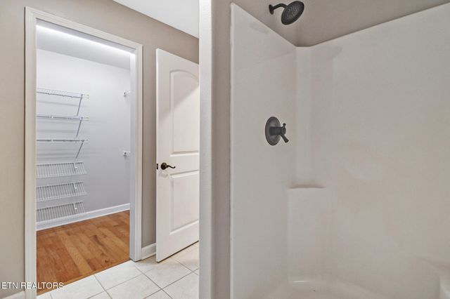 5424 Wilder Road Rd, Grimsley, TN 38565