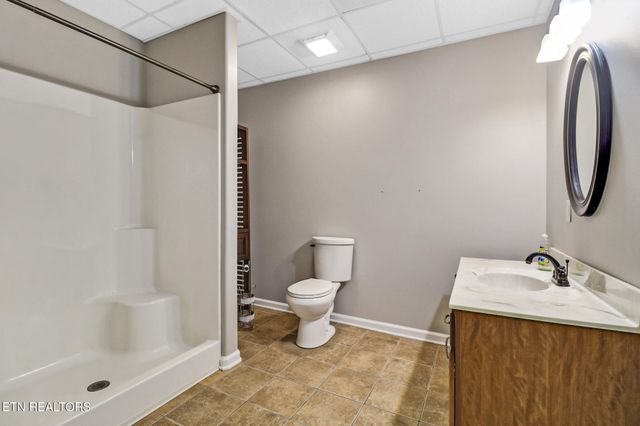 5424 Wilder Road Rd, Grimsley, TN 38565