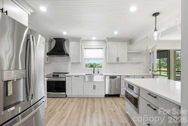 130 Watts Farm Lane, Mooresville, NC 28115