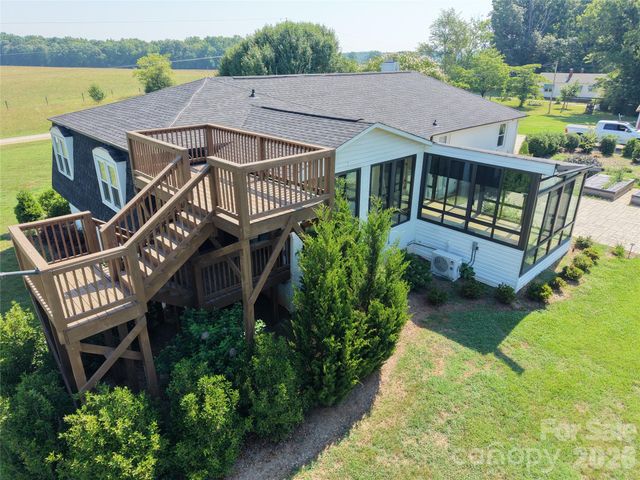 130 Watts Farm Lane, Mooresville, NC 28115