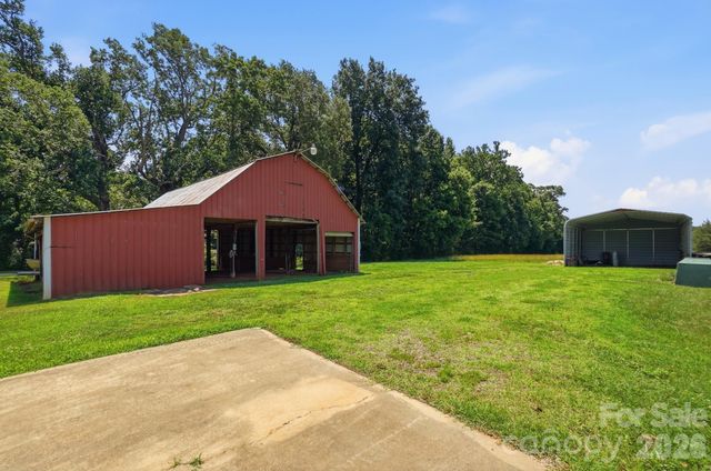 130 Watts Farm Lane, Mooresville, NC 28115