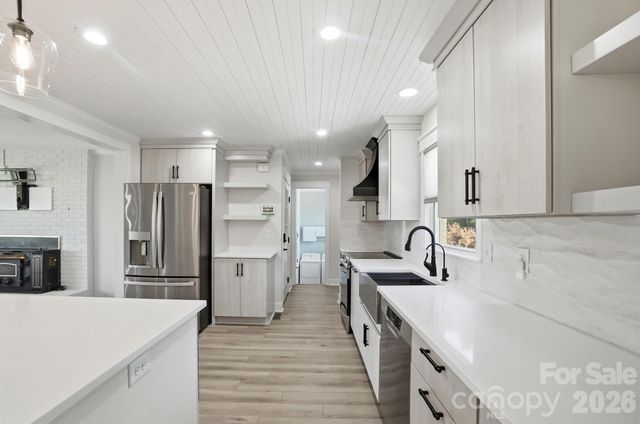 130 Watts Farm Lane, Mooresville, NC 28115