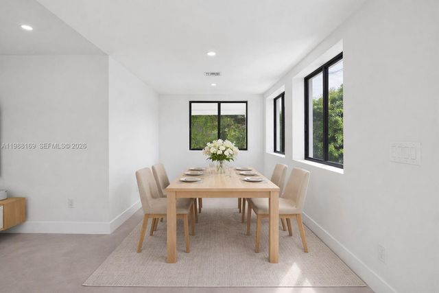 421 NW 81st St, Miami, FL 33150