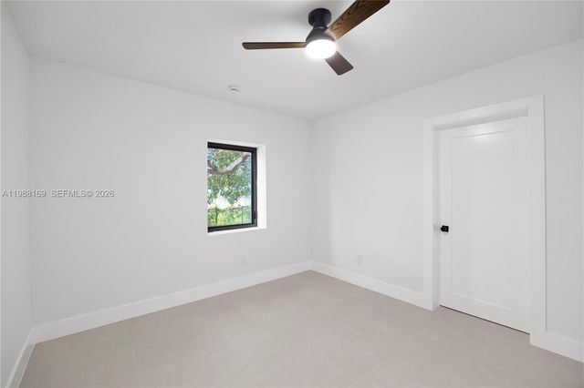 421 NW 81st St, Miami, FL 33150