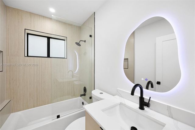 421 NW 81st St, Miami, FL 33150