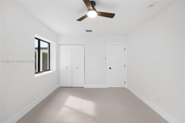 421 NW 81st St, Miami, FL 33150