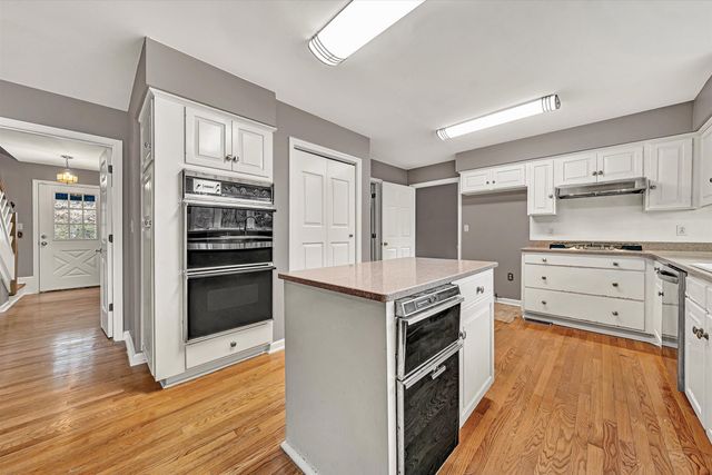 3014 Circle DR, Roanoke, VA 24018