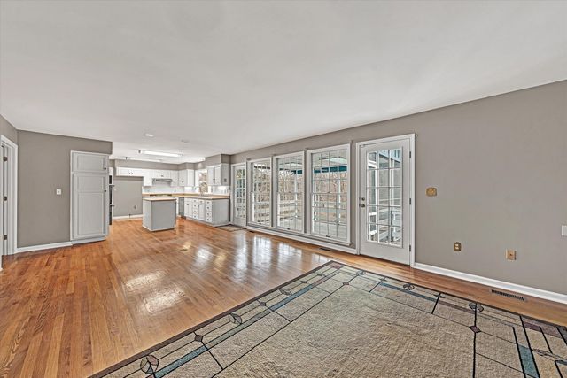 3014 Circle DR, Roanoke, VA 24018