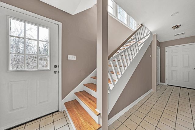 3014 Circle DR, Roanoke, VA 24018