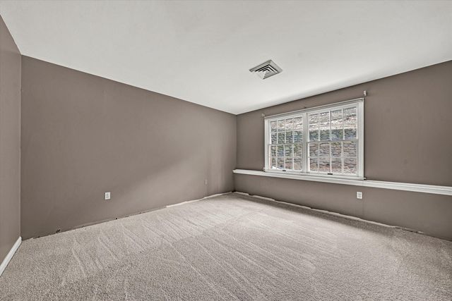 3014 Circle DR, Roanoke, VA 24018