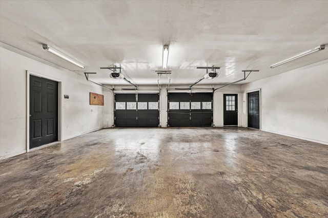 3014 Circle DR, Roanoke, VA 24018