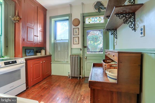 310 E MAIN ST, Mechanicsburg, PA 17055
