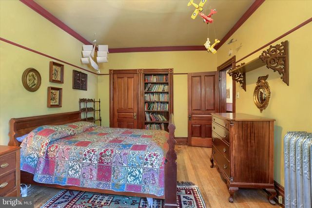 310 E MAIN ST, Mechanicsburg, PA 17055