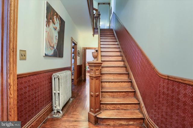 310 E MAIN ST, Mechanicsburg, PA 17055