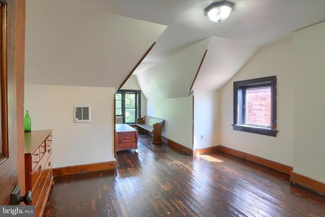 310 E MAIN ST, Mechanicsburg, PA 17055