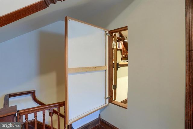 310 E MAIN ST, Mechanicsburg, PA 17055