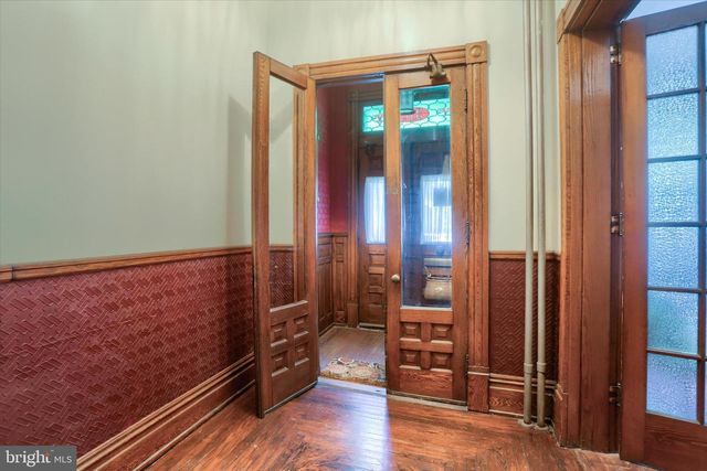 310 E MAIN ST, Mechanicsburg, PA 17055