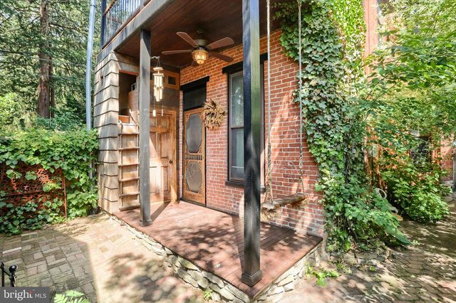 310 E MAIN ST, Mechanicsburg, PA 17055