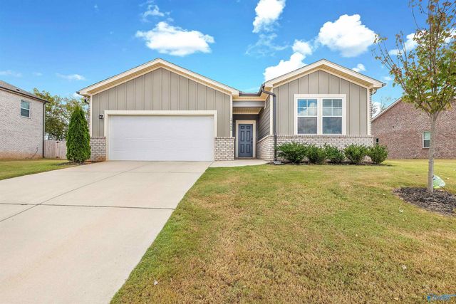 17992 Daniel Island Drive, Athens, AL 35611