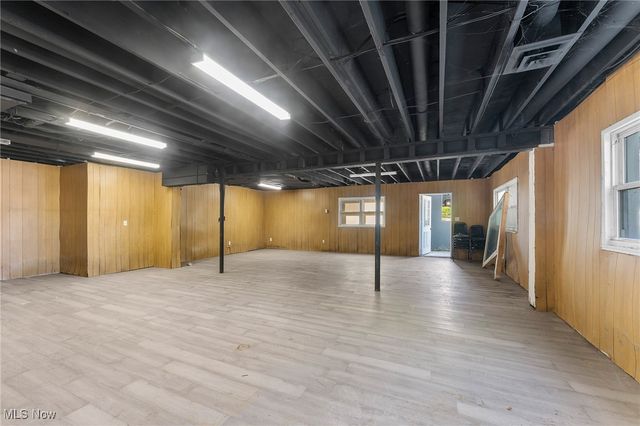 264 W Liberty Street, Hubbard, OH 44425