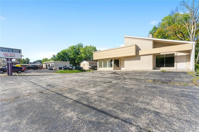 264 W Liberty Street, Hubbard, OH 44425