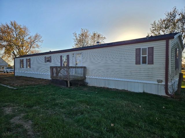 302 W South Street, Macksburg, IA 50155