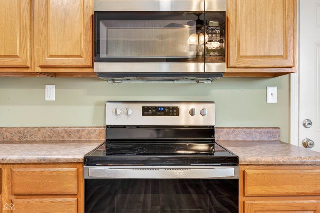 425 Skaggs Court, Seymour, IN 47274