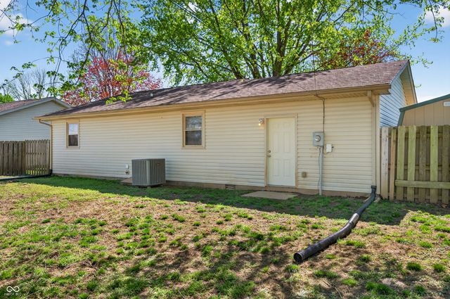 425 Skaggs Court, Seymour, IN 47274