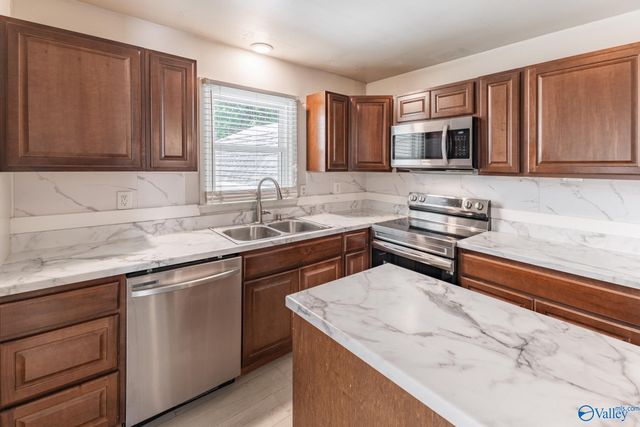 3306 Reynolds Drive, Huntsville, AL 35810