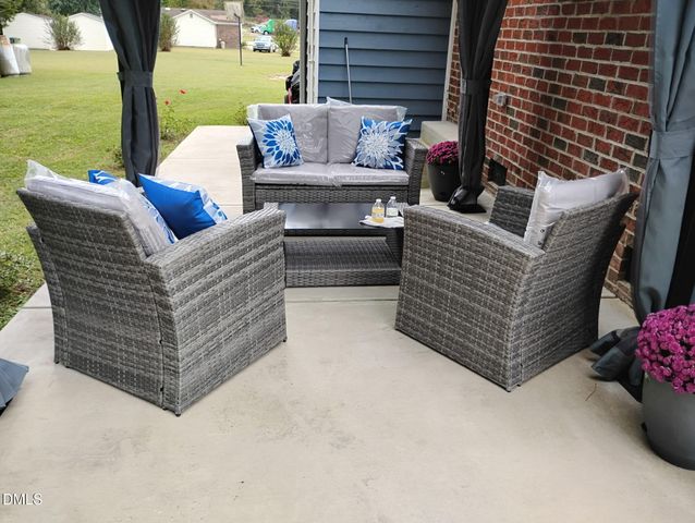 103 Crestwater Court, Louisburg, NC 27549